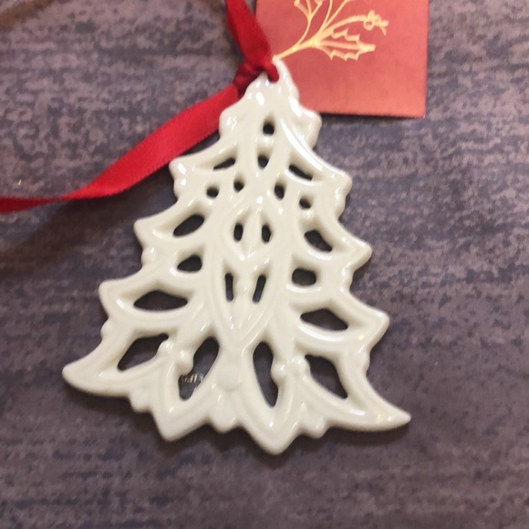 Lenox pierced Christmas tree charm ornament. Great condition, beautiful piece. - Picture 2 of 4